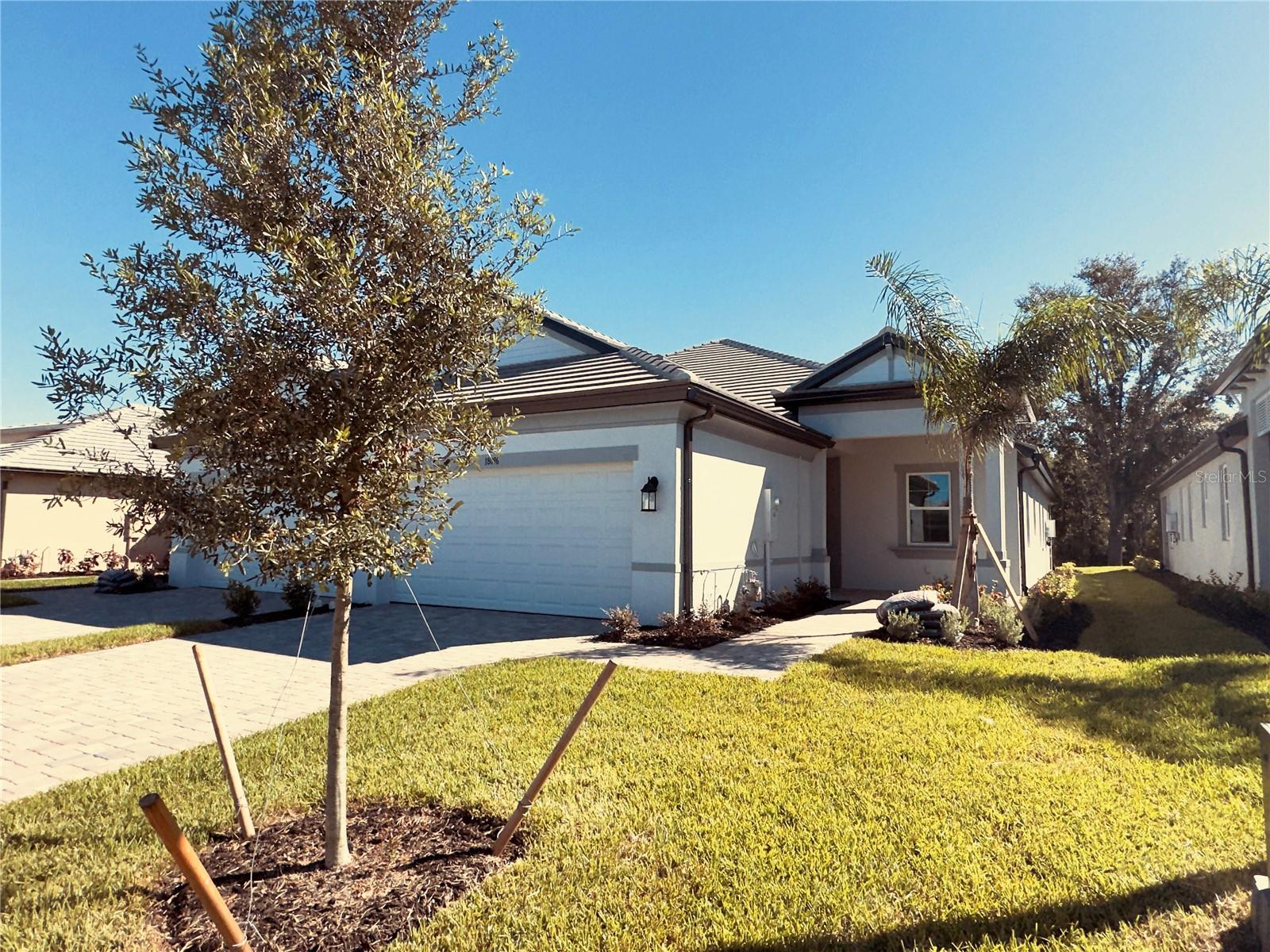 SWEETWATER - Residential Lease
