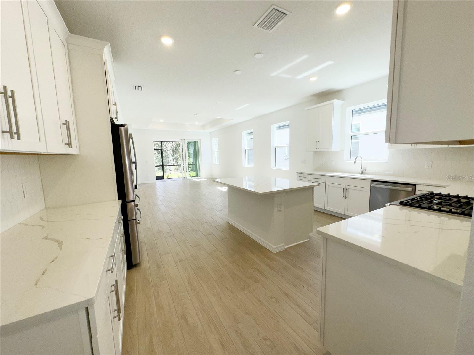SWEETWATER - Residential Lease