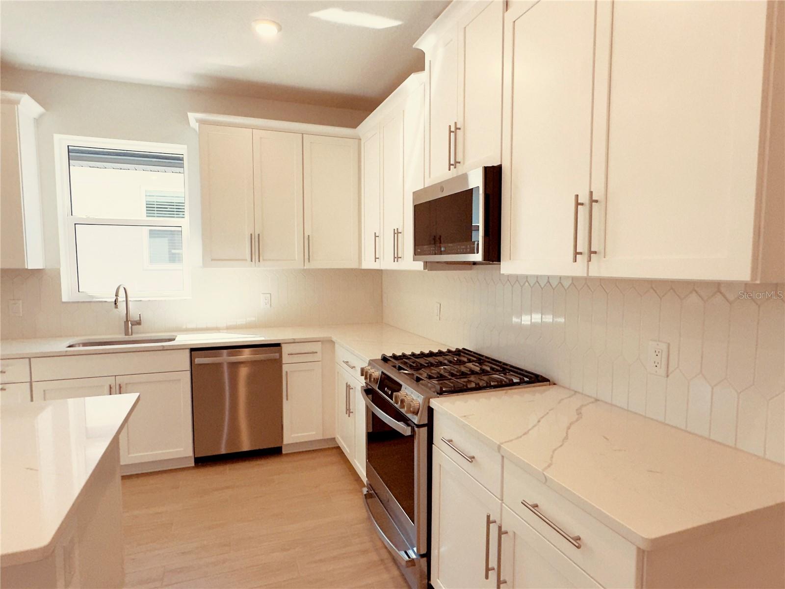 SWEETWATER - Residential Lease