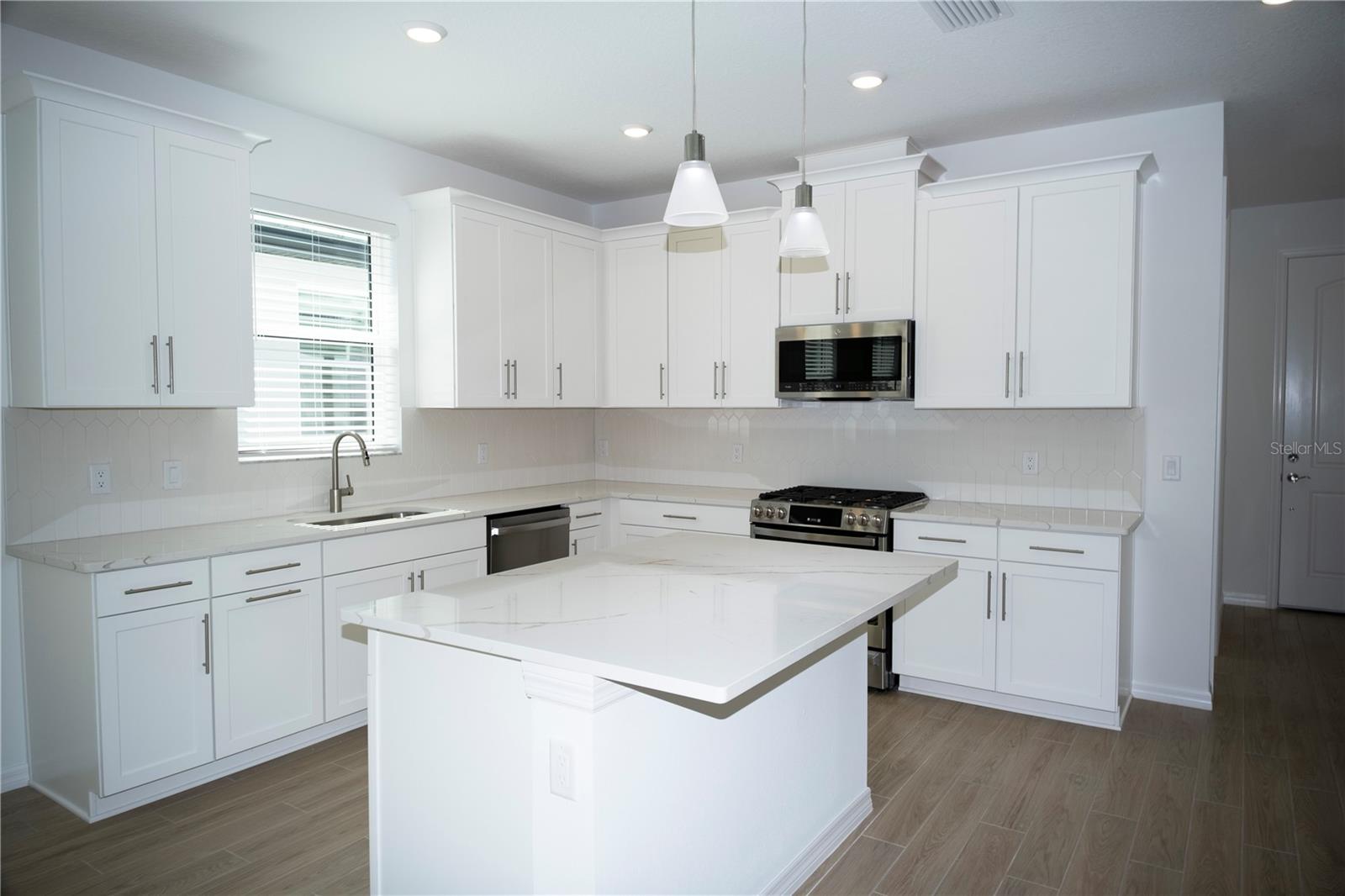 SWEETWATER AT LAKEWOOD RANCH - Residential Lease