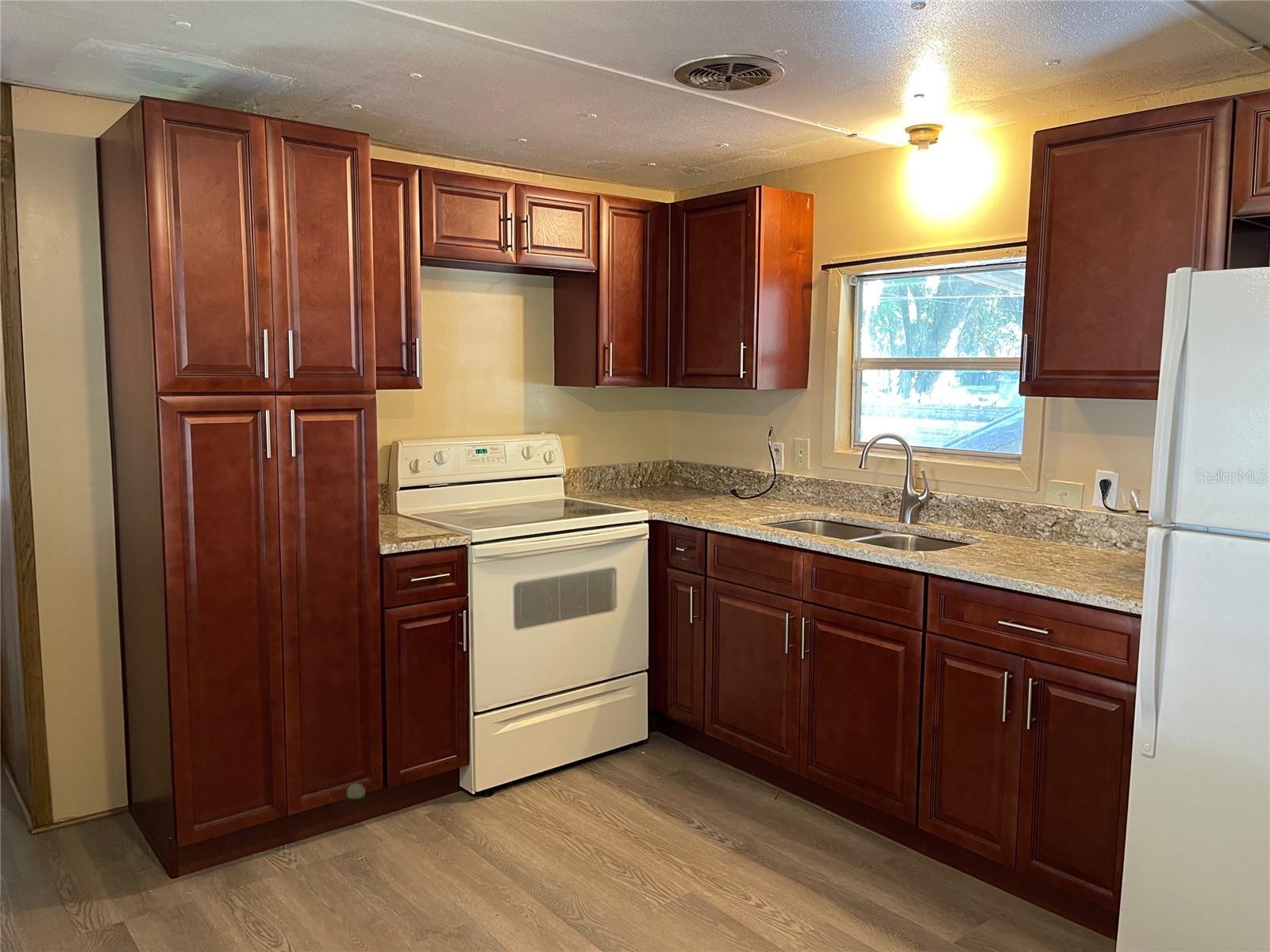 OBERRY PARK - Residential Lease