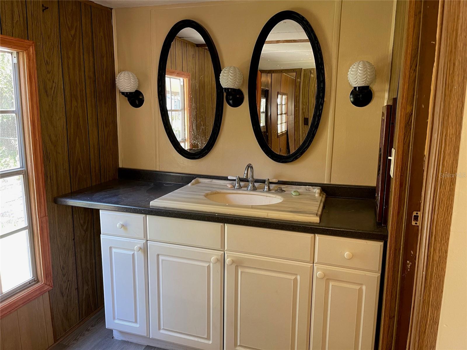 OBERRY PARK - Residential Lease