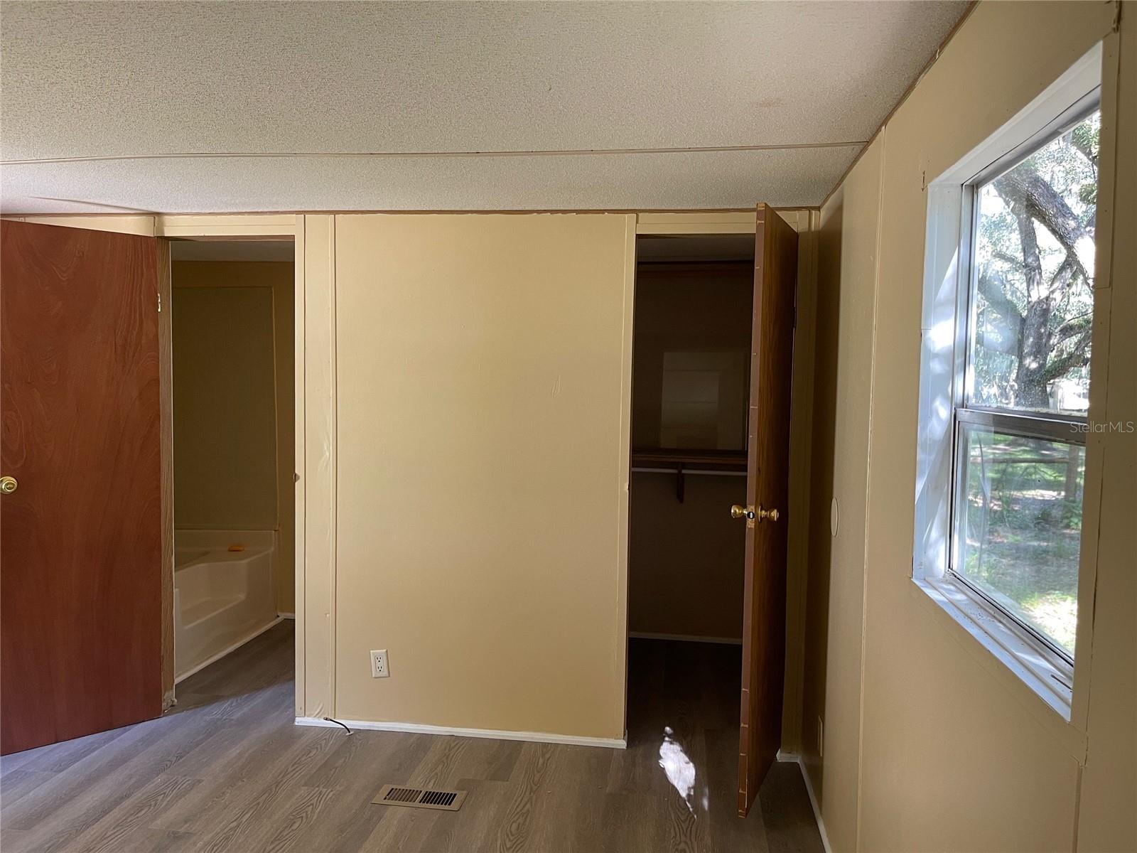 OBERRY PARK - Residential Lease