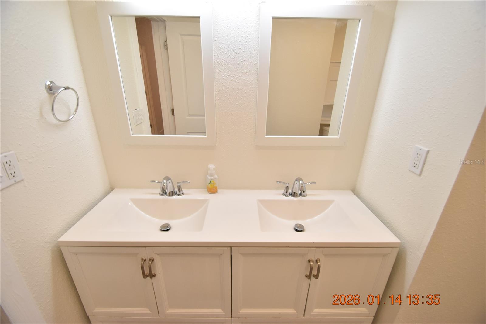 EVELYN CITY - Residential Lease