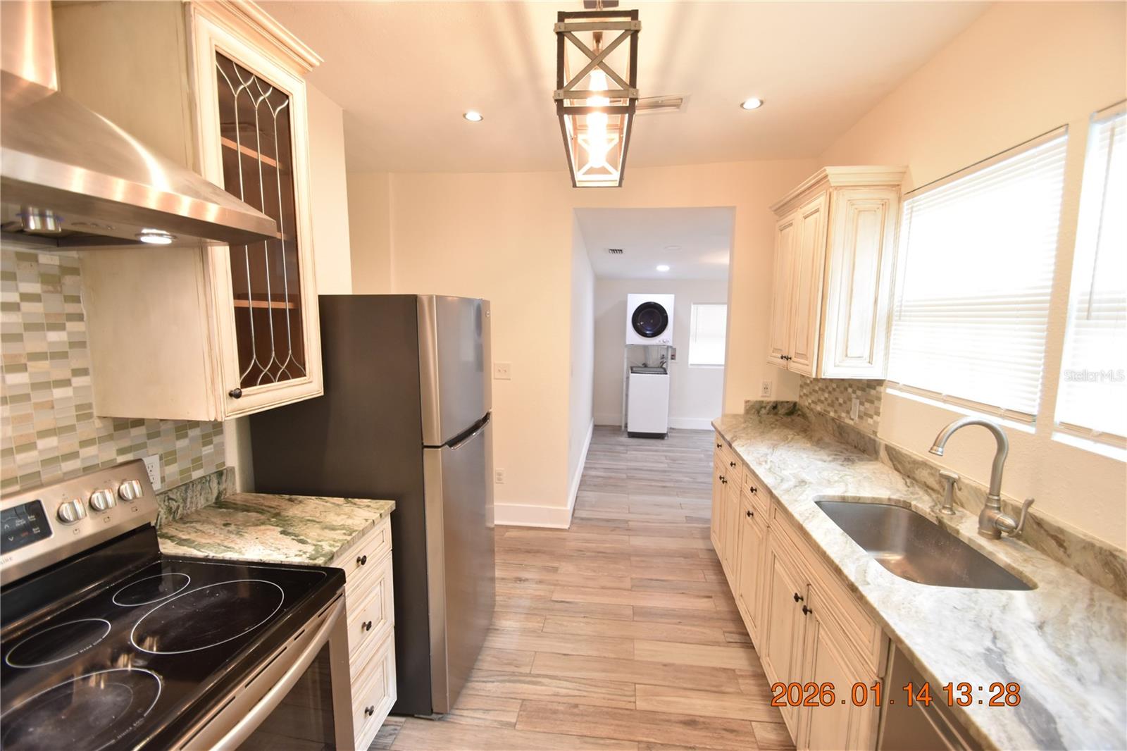 EVELYN CITY - Residential Lease