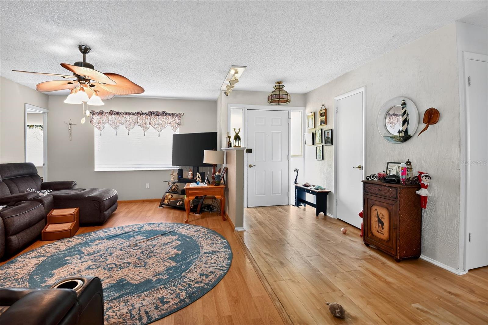 WILLOW RUN UNIT 01 - Residential
