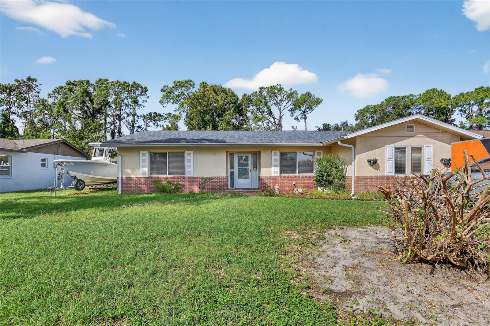 WILLOW RUN UNIT 01 - Residential