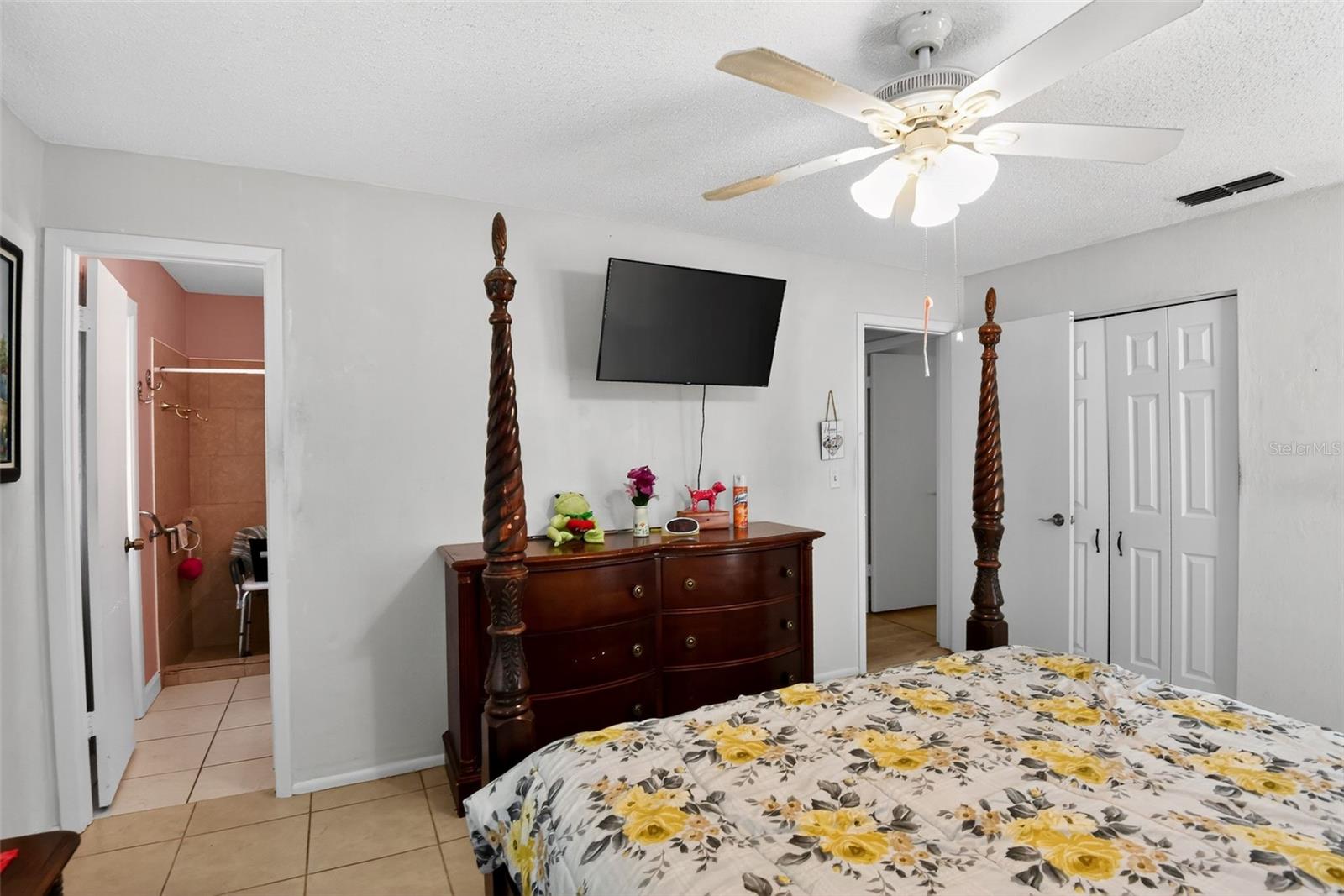 WILLOW RUN UNIT 01 - Residential