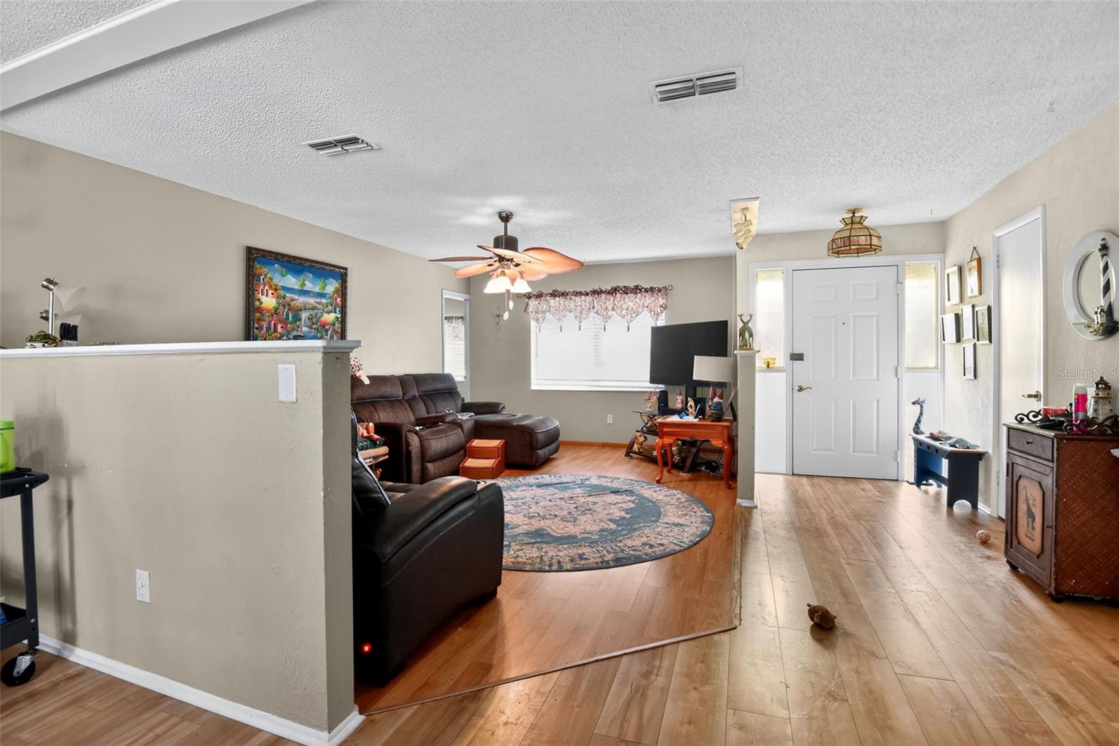 WILLOW RUN UNIT 01 - Residential