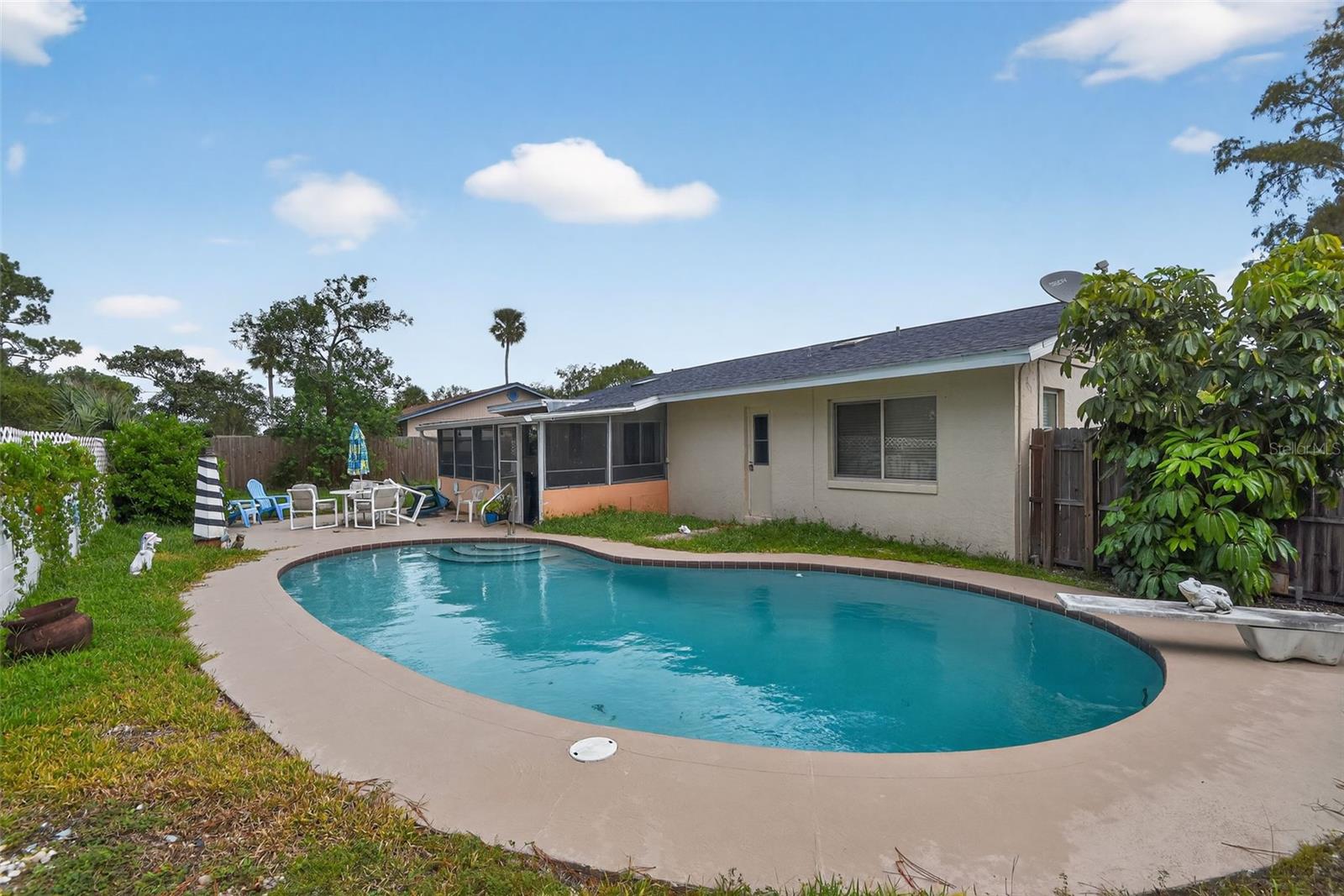 WILLOW RUN UNIT 01 - Residential