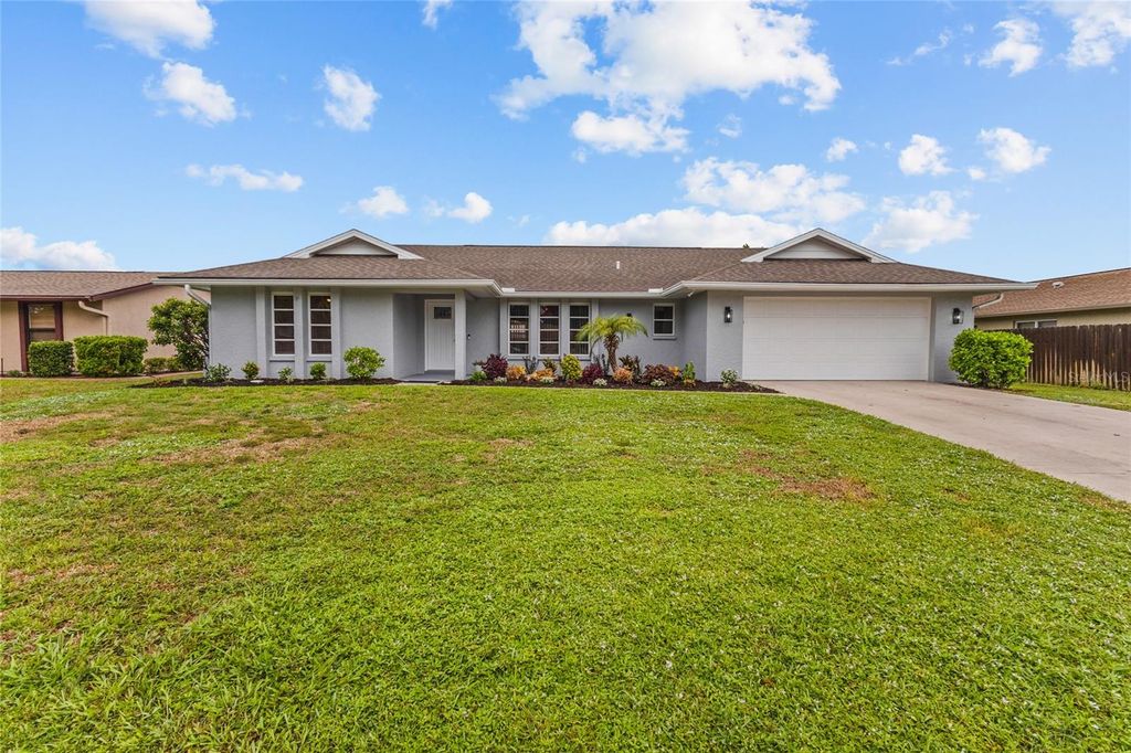 Photo of 4308 Pasadena Circle, Sarasota, FL 34233 (MLS # A4700571)