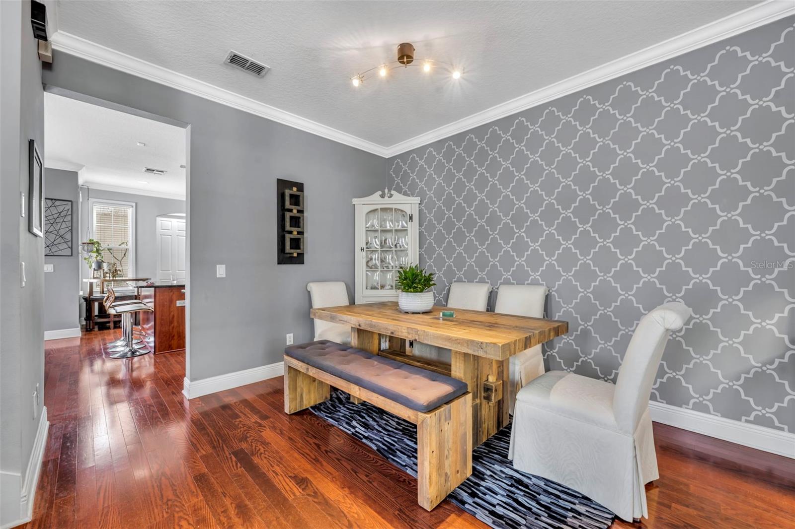 TOWNHOMES/HARPER PLACE - Residential