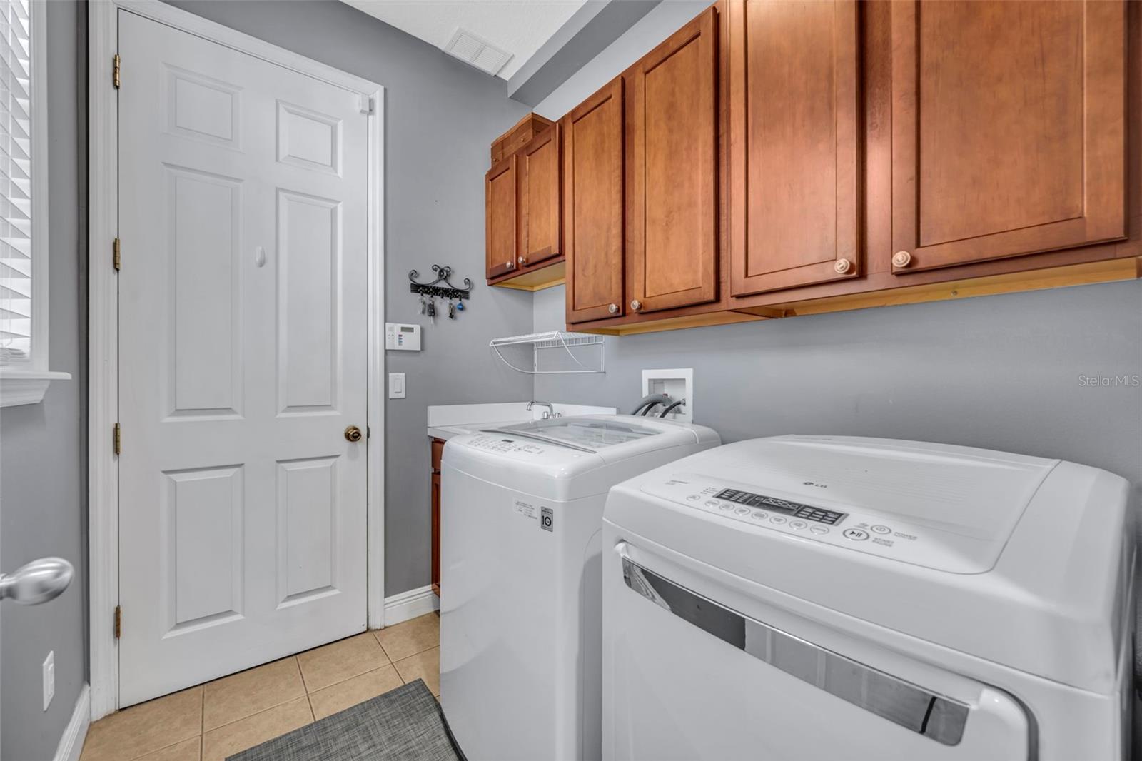 TOWNHOMES/HARPER PLACE - Residential