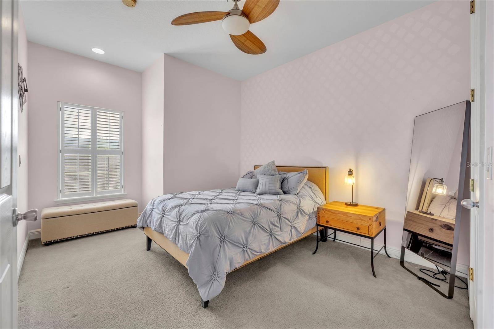 TOWNHOMES/HARPER PLACE - Residential