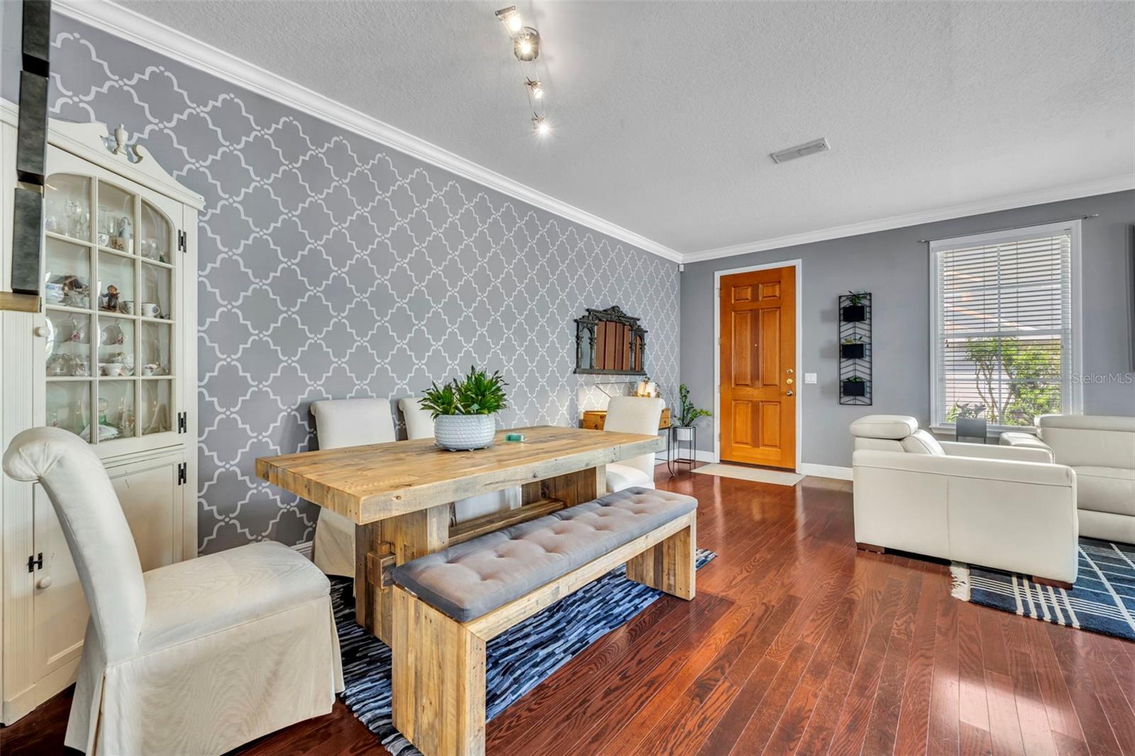 TOWNHOMES/HARPER PLACE - Residential