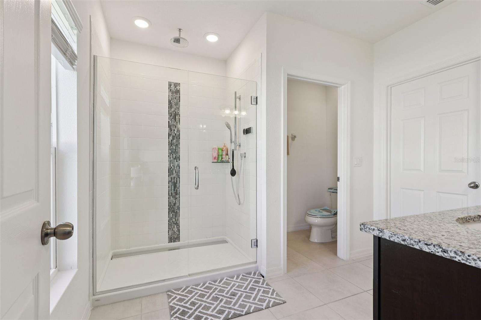 LAKE LINCOLN SUB - Residential