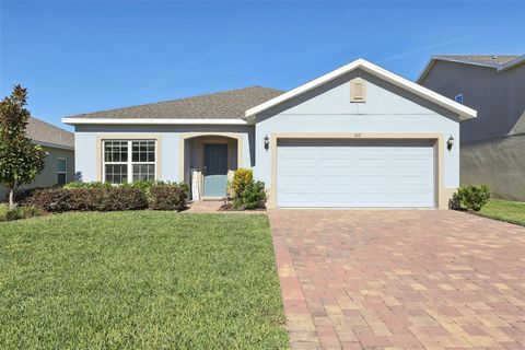 Photo of 512 Darshire Avenue, Eustis, FL 32736 (MLS # G5104208)