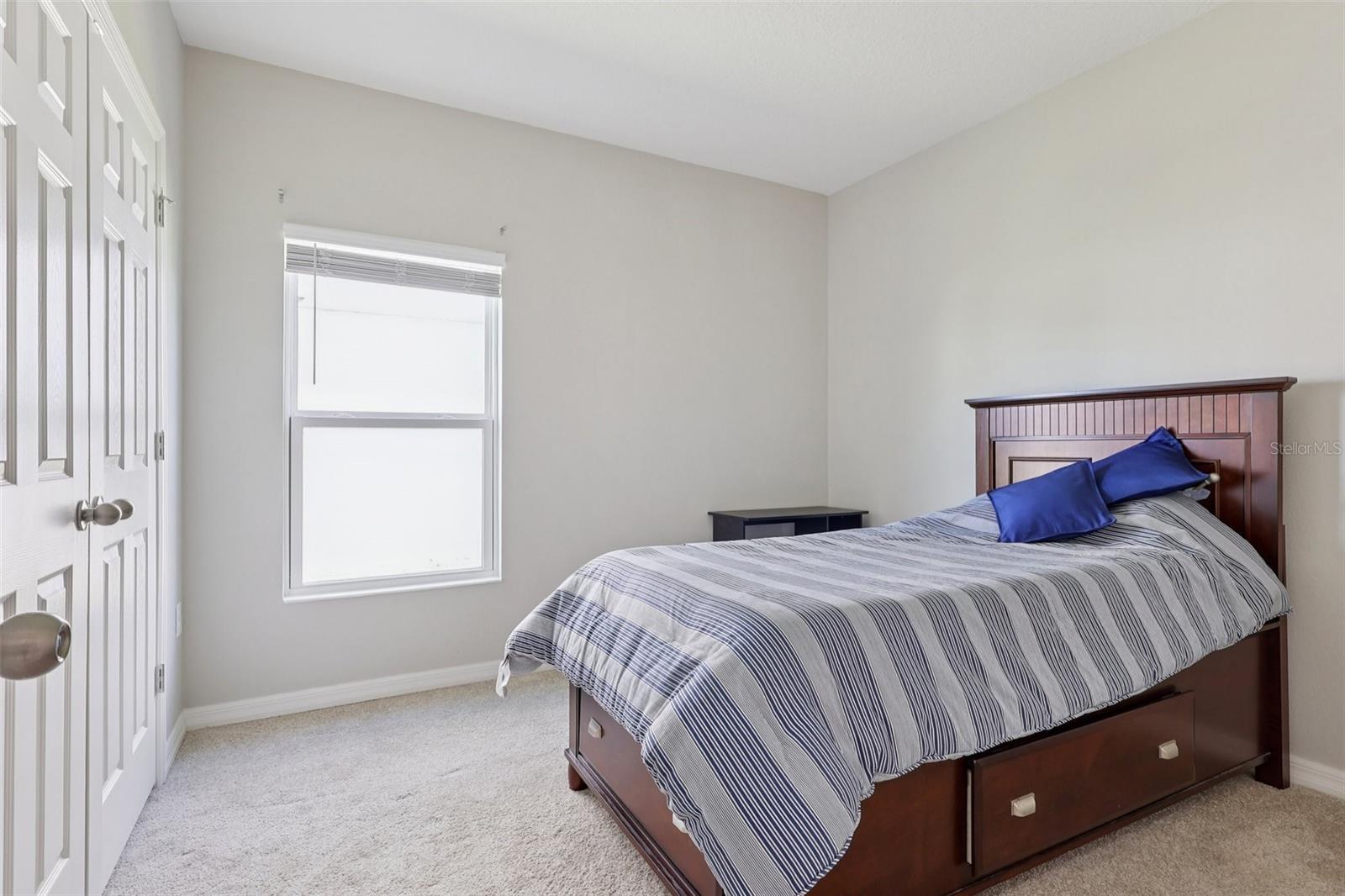 LAKE LINCOLN SUB - Residential