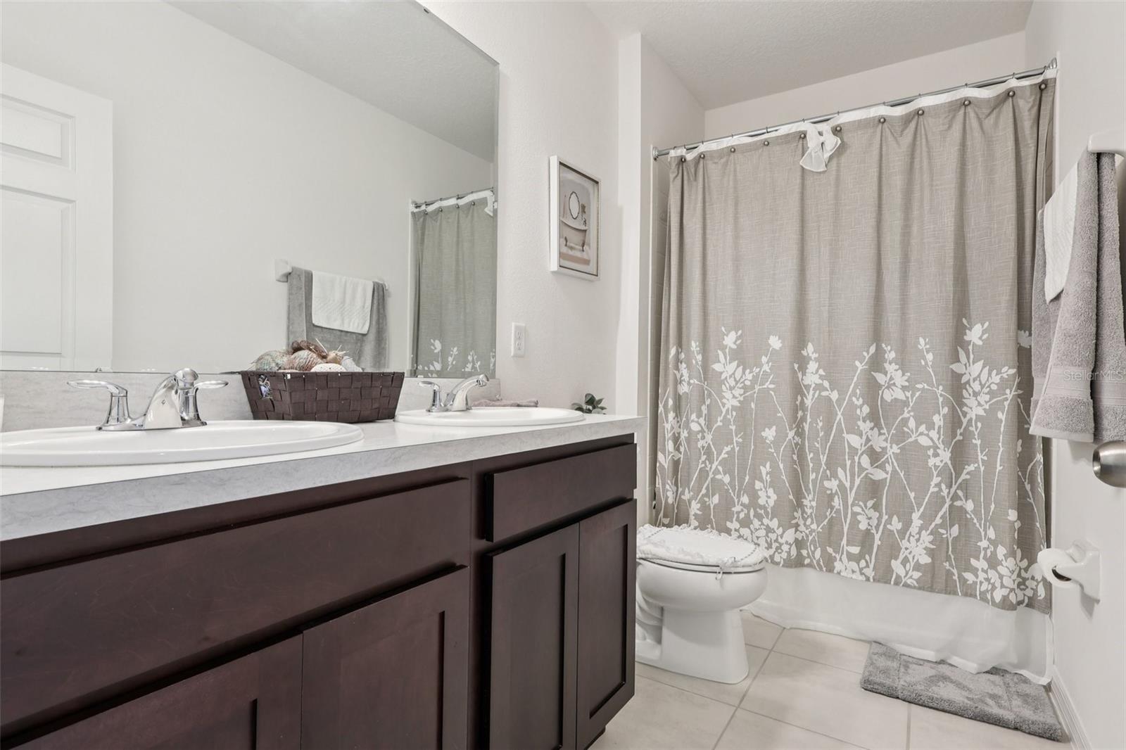 LAKE LINCOLN SUB - Residential