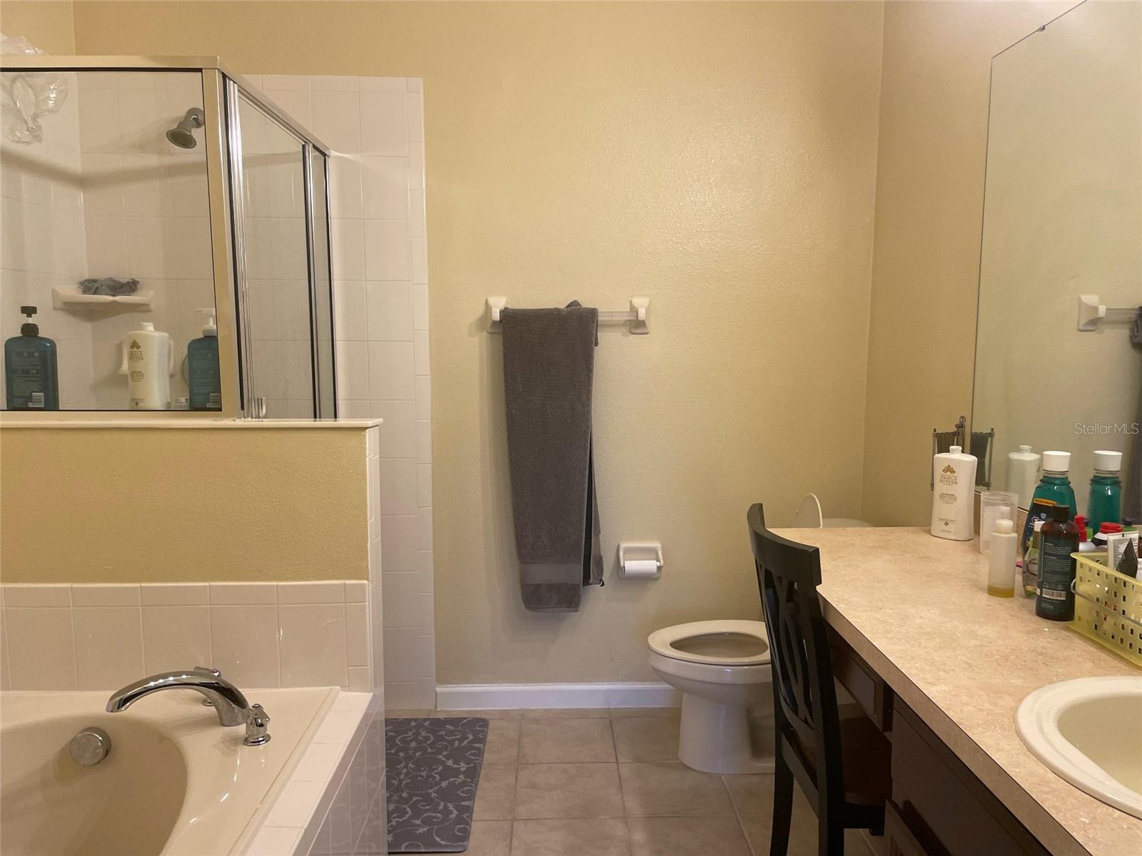 ENCLAVE/MOSS PARK PH2A - Residential Lease