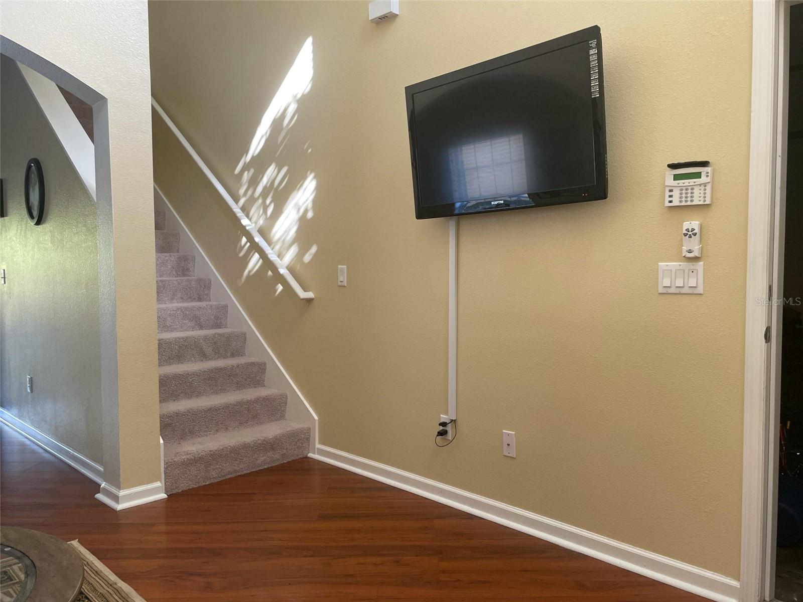 ENCLAVE/MOSS PARK PH2A - Residential Lease