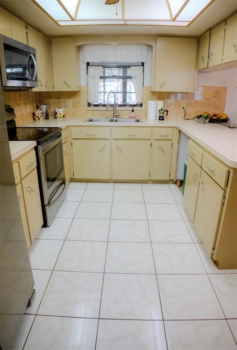 INVERNESS HIGHLANDS WEST - Residential