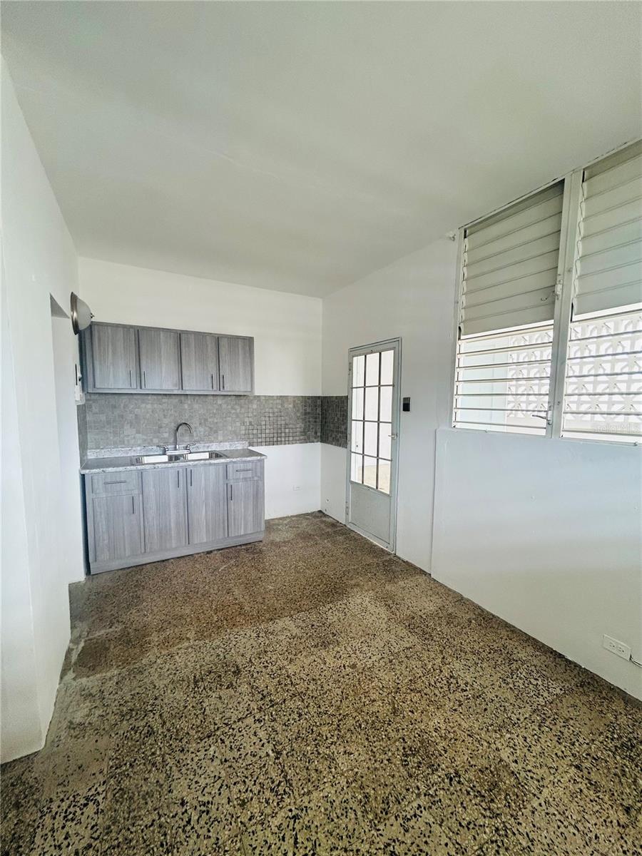 Z2 DRAGON ST URB LOMAS VERDES