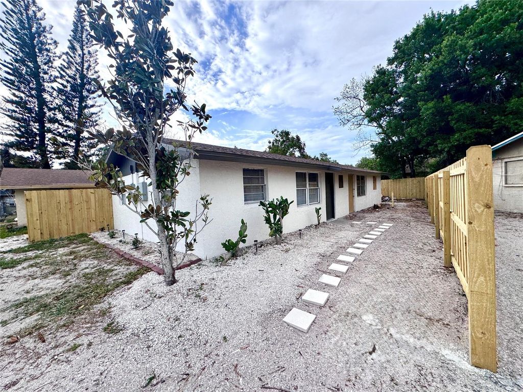 Photo of 116 12th Street W, Palmetto, FL 34221 (MLS # A4688179)