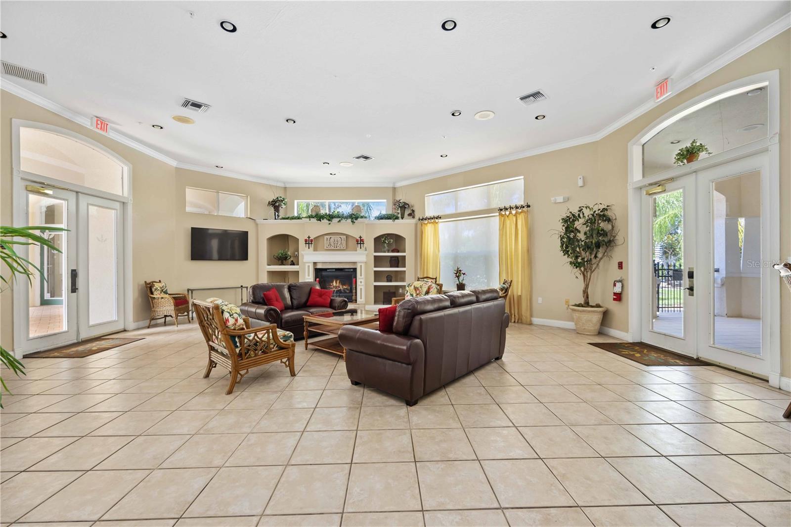 SERENADE ON PALMER RANCH - Residential Lease