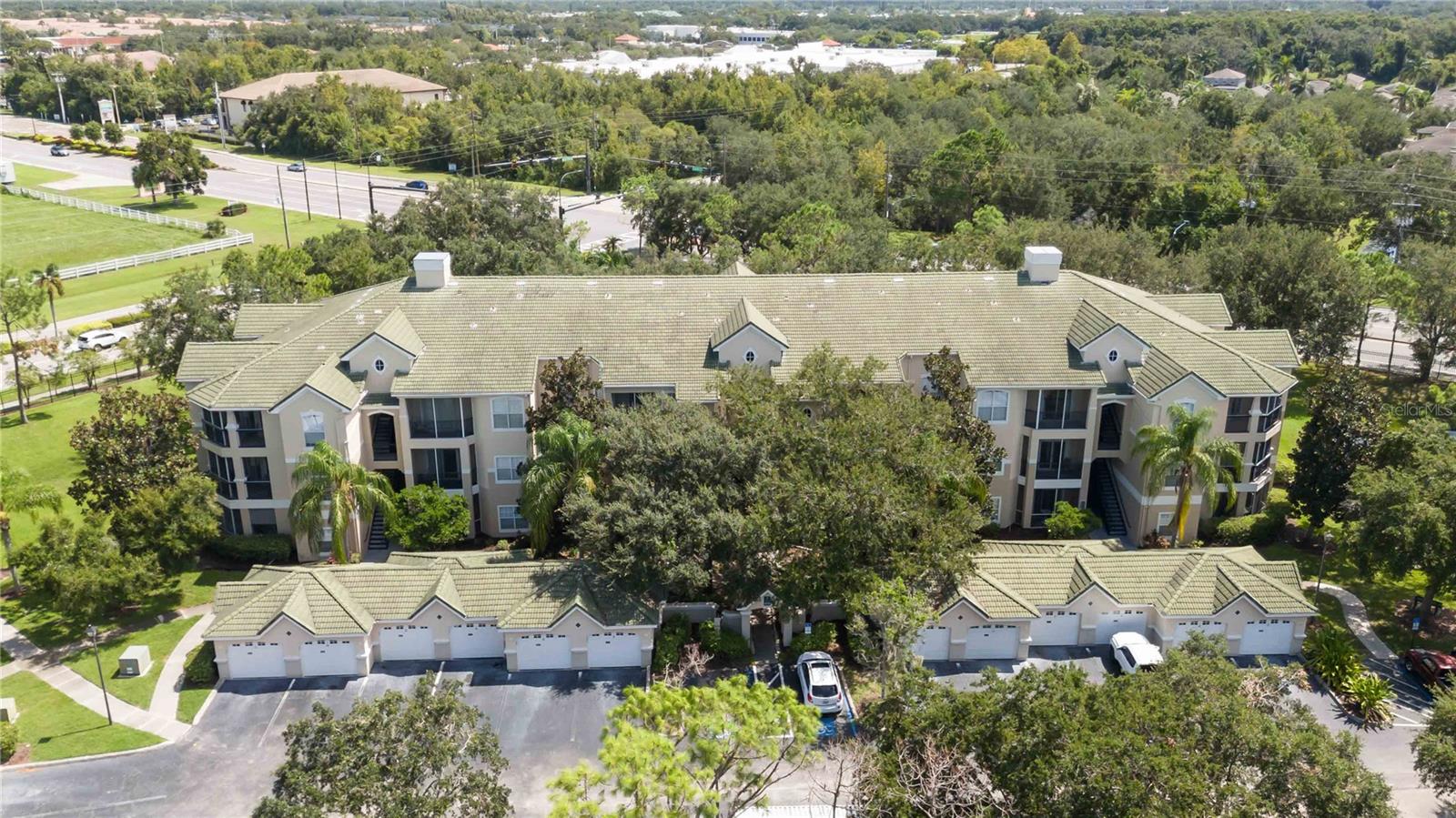 SERENADE ON PALMER RANCH - Residential Lease