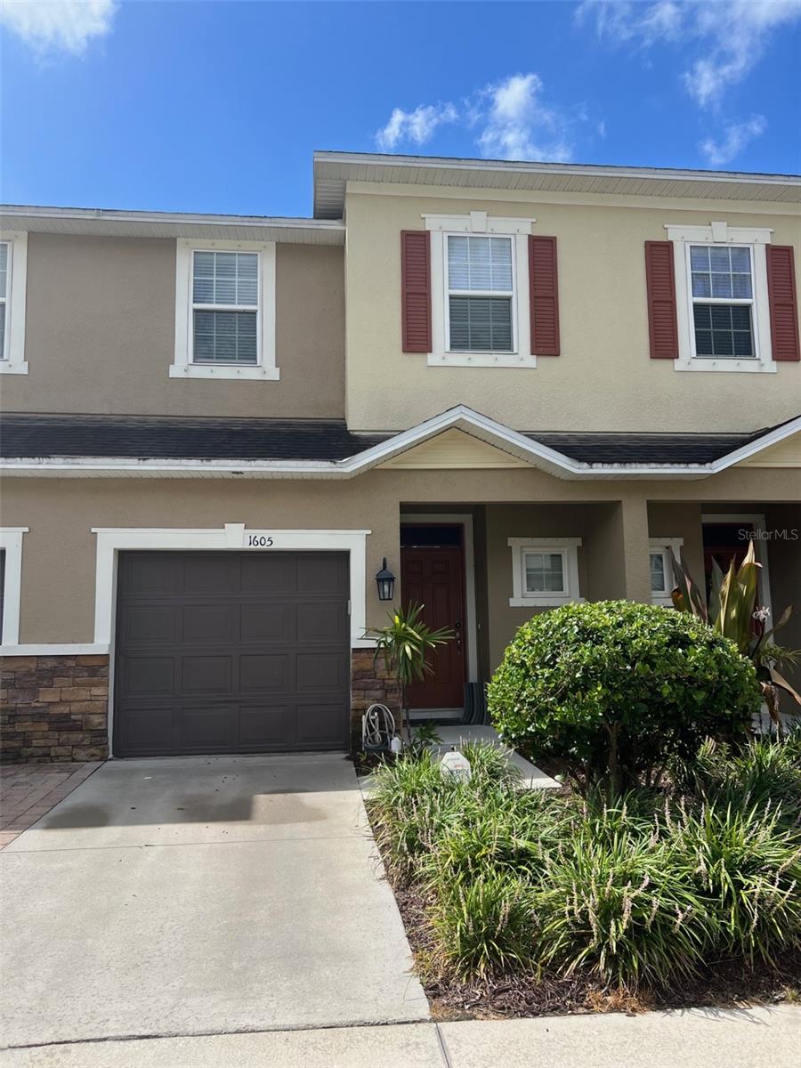 Tuscany Woods Preserve townhome in prime location and GATED COMMUNITY available to lease. Built in 2017, this 3 bedroom, 2 1/2 bath unit features an open-style kitchen with 42 inch cabinets, backsplash and granite countertops overlooking the family room and formal dining room. The main living area provides direct access to an attached garage and screened-in patio lanai. The spacious primary bedroom includes large, walk-in closet and dual sinks in bath suite. Conveniently located across the street from Cypress Forest Recreation Center (which includes an exercise area, a splash pad, hiking trails, and summer activities). The home offers a great location with close proximity to beaches, downtown Oldsmar, restaurants and shopping, Safety Harbor and Tarpon Springs.