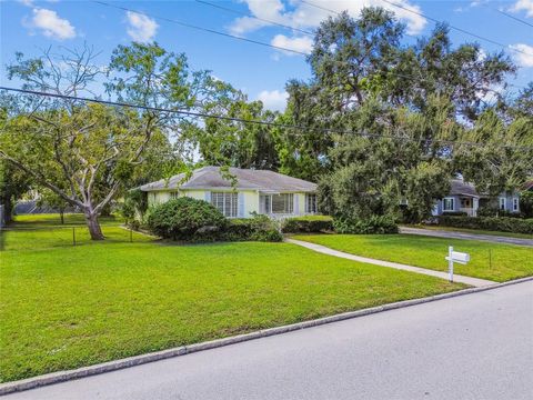Photo of 3004 W North A Street, Tampa, FL 33609 (MLS # TB8429187)