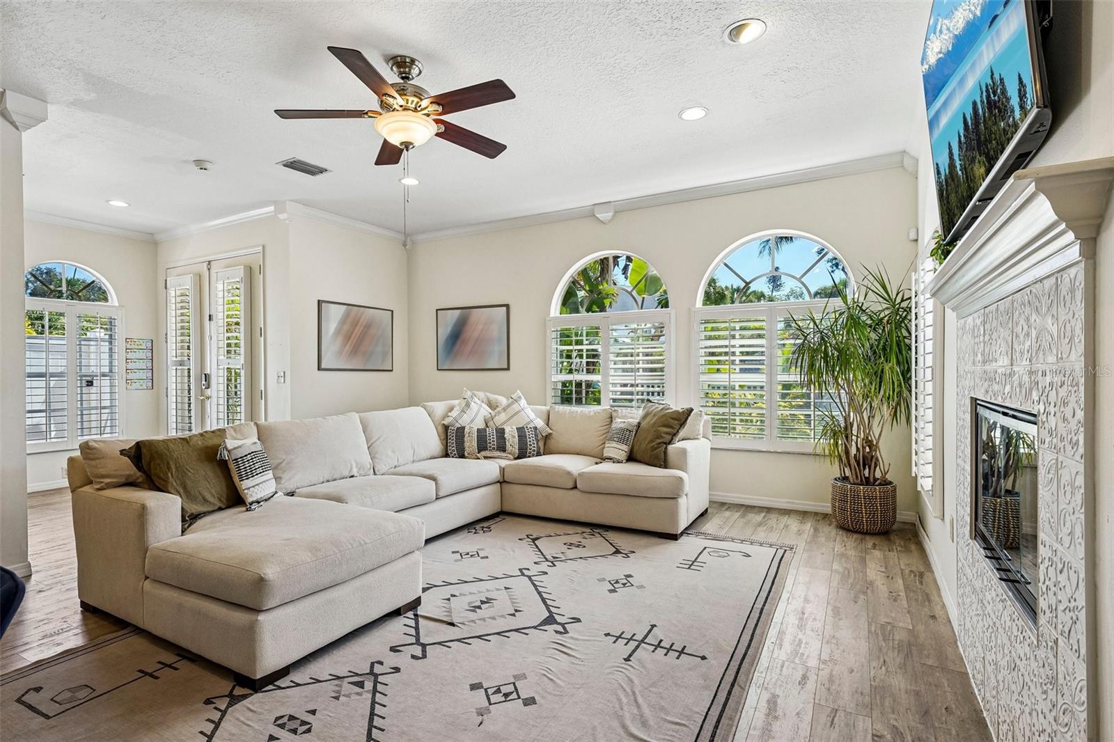 PINELLAS ADD TO ST PETERSBURG FLA - Residential