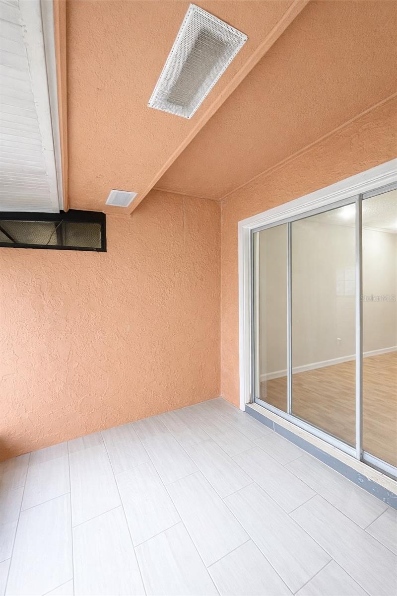 CHATEAU DE VILLE CONDO PH 02 - Residential