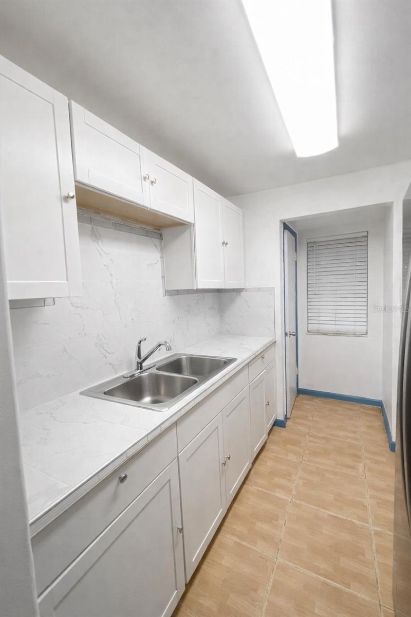 CHATEAU DE VILLE CONDO PH 02 - Residential