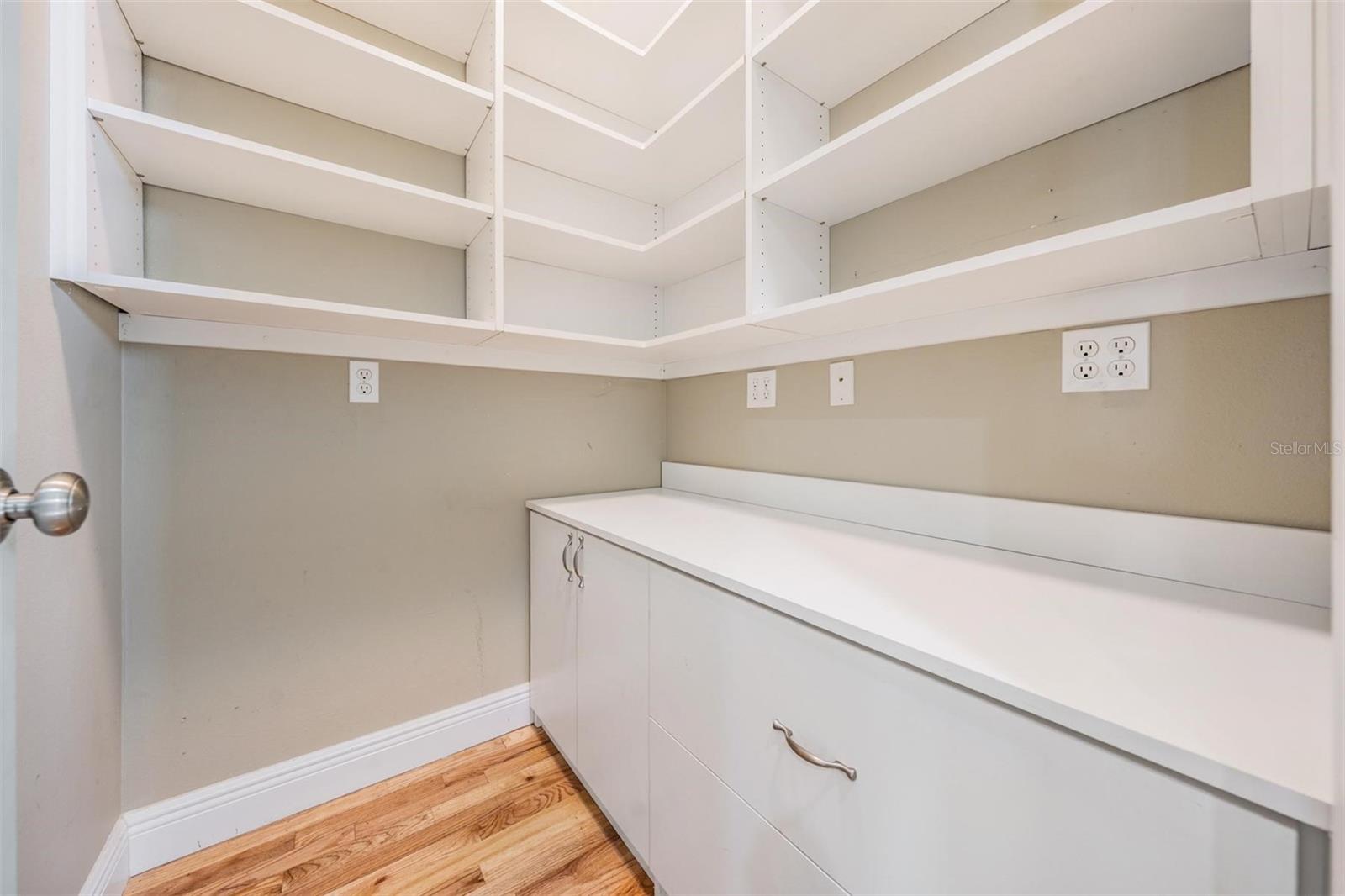 DAVIS ISLANDS PB10 PG52 TO 57 - Residential