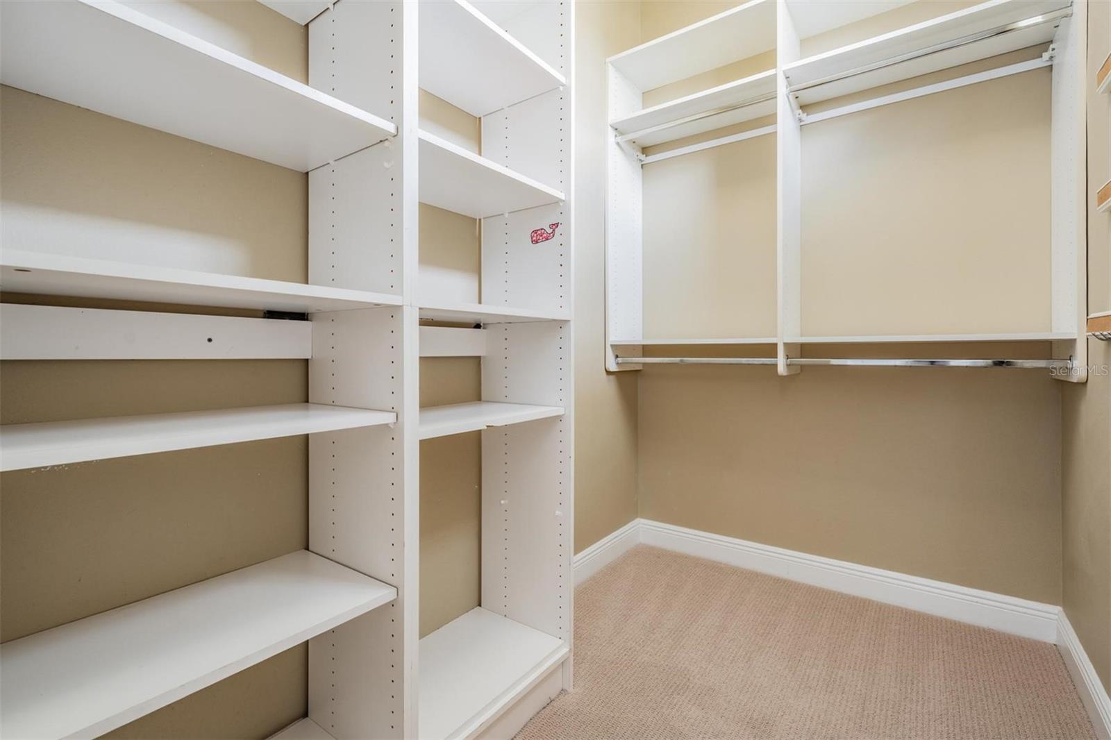 DAVIS ISLANDS PB10 PG52 TO 57 - Residential