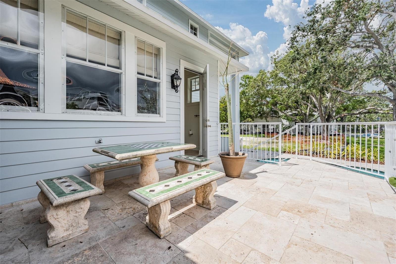 DAVIS ISLANDS PB10 PG52 TO 57 - Residential