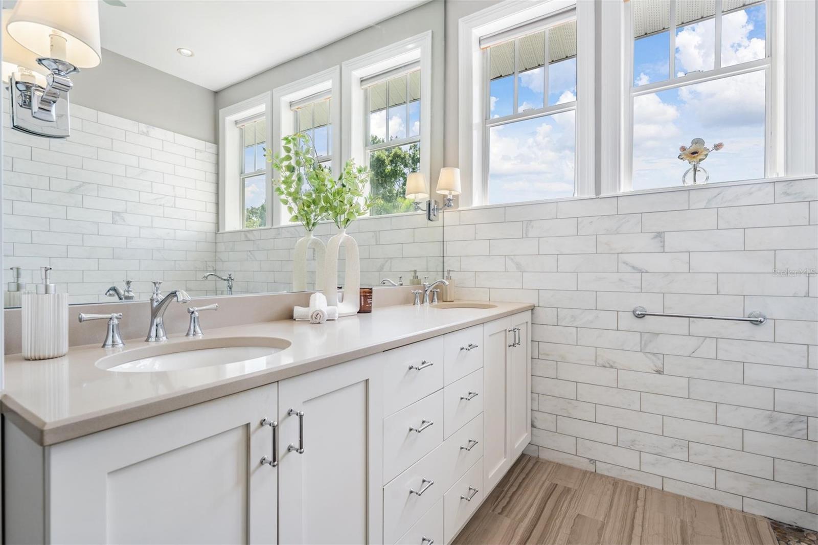 DAVIS ISLANDS PB10 PG52 TO 57 - Residential