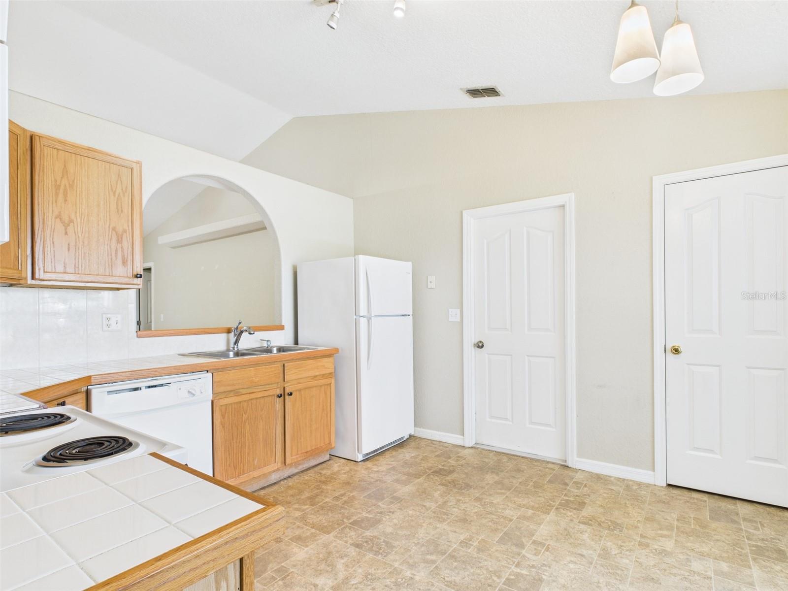 CLERMONT EAST LAKE RIDGE SUB - Residential