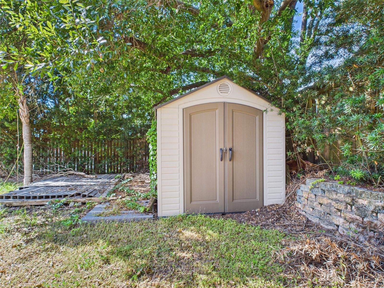 CLERMONT EAST LAKE RIDGE SUB - Residential