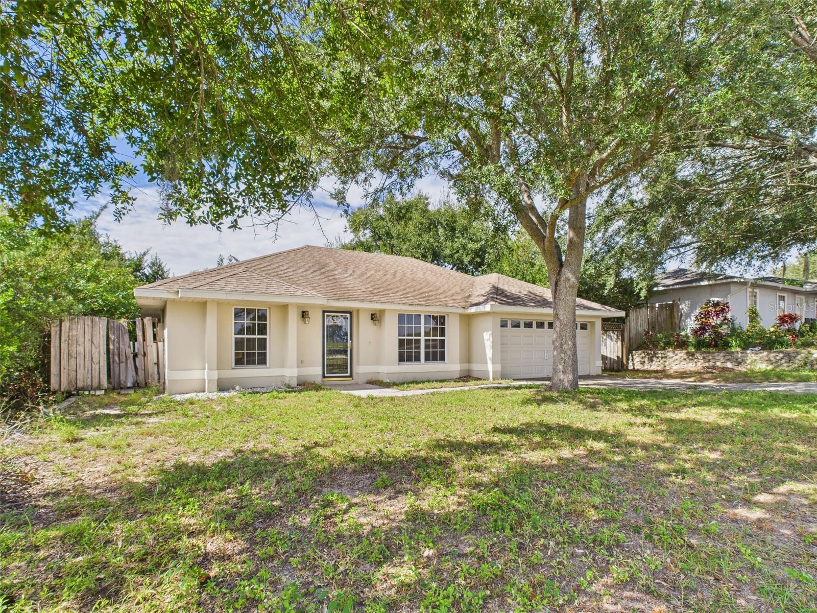 CLERMONT EAST LAKE RIDGE SUB - Residential