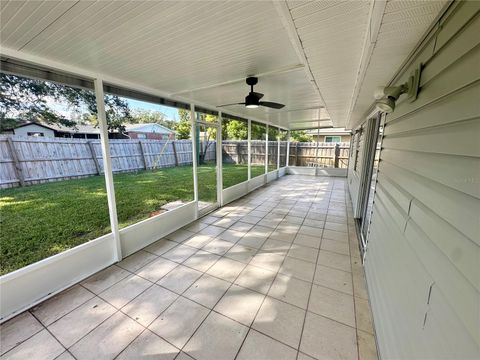 A home in SOUTH DAYTONA