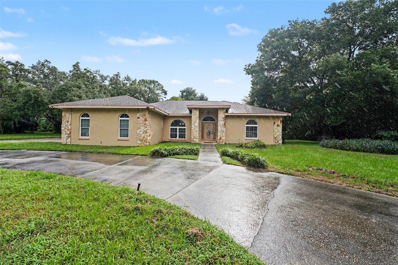 2736 SEQUOYAH DRIVE