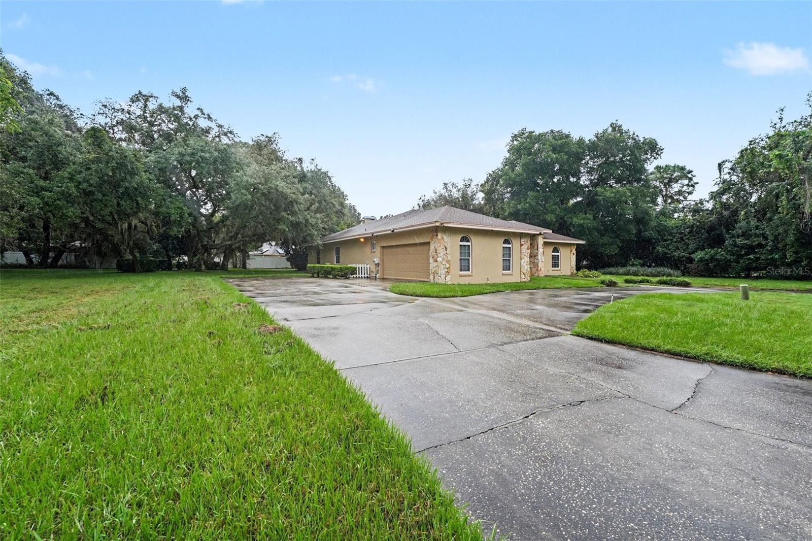 2736 SEQUOYAH DRIVE