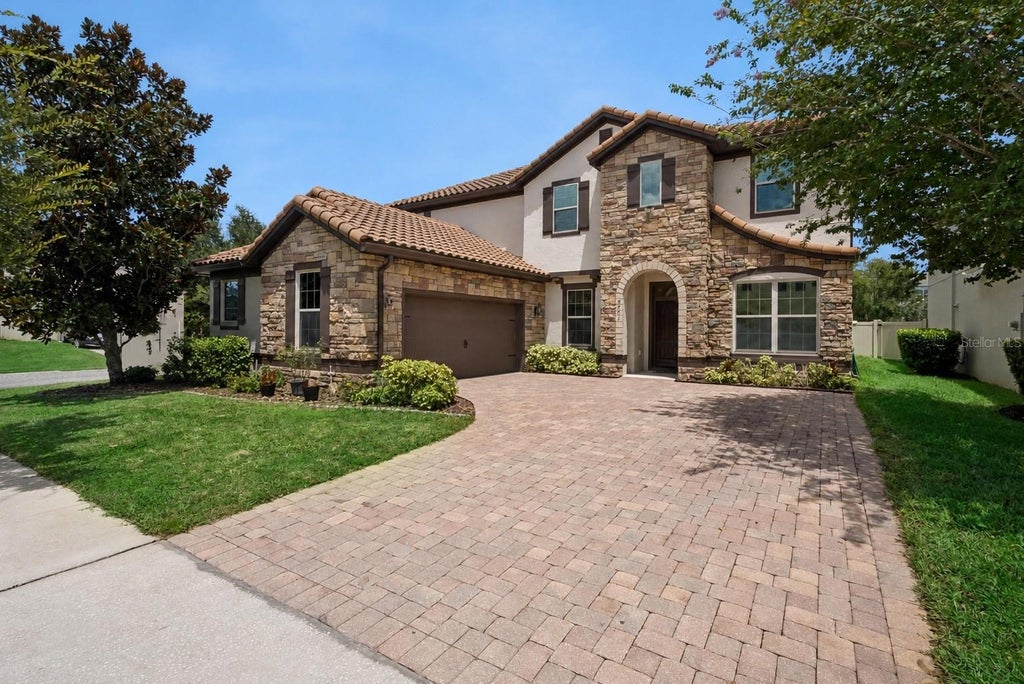 Photo of 8701 Iron Mountain Trail, Windermere, FL 34786 (MLS # O6433721)