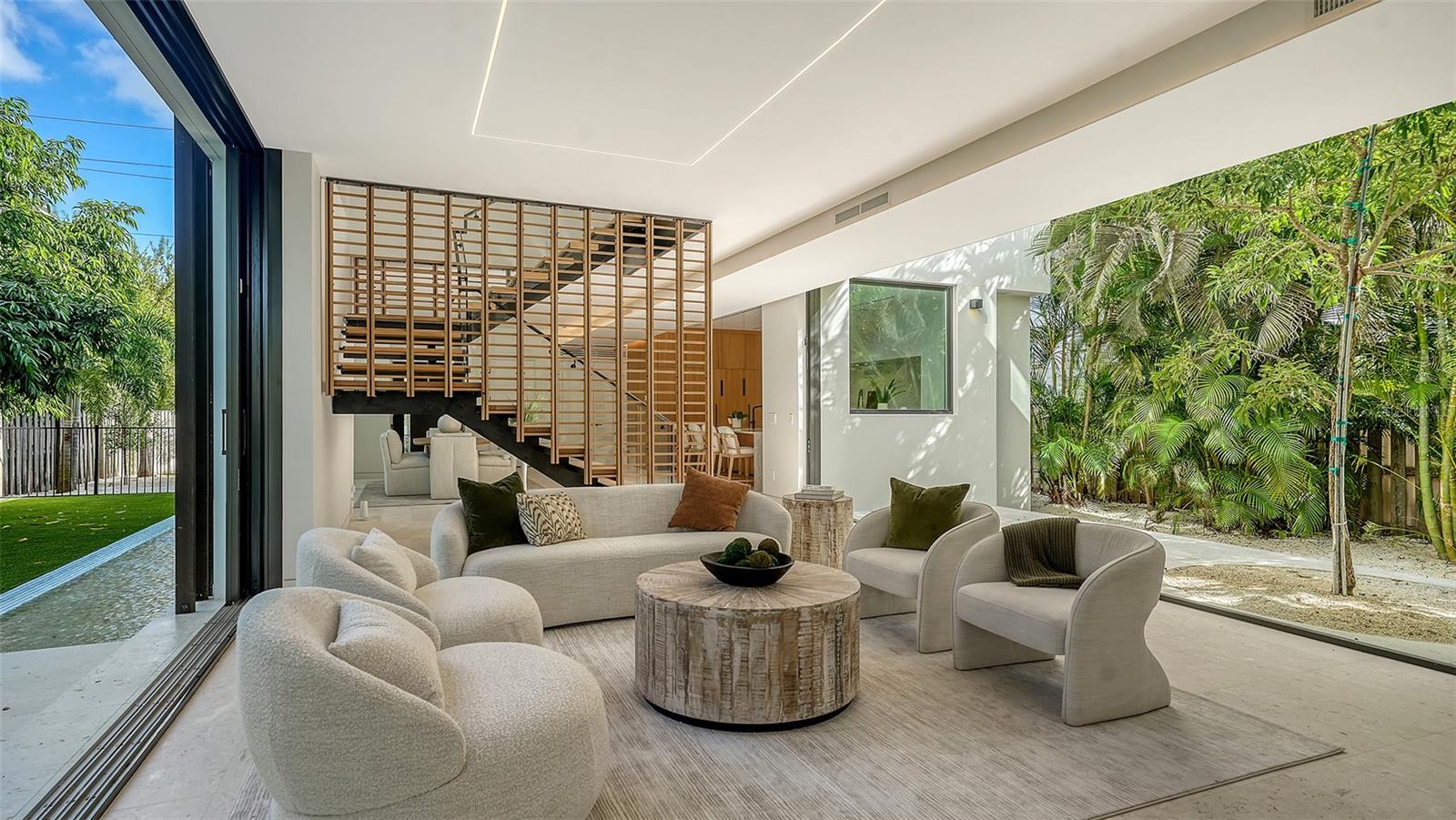 SEMINOLE HEIGHTS - Residential