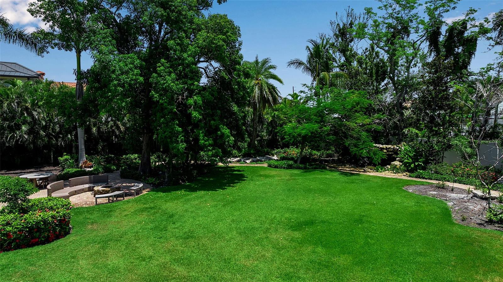 LIDO C/LIDO SHORES - Residential