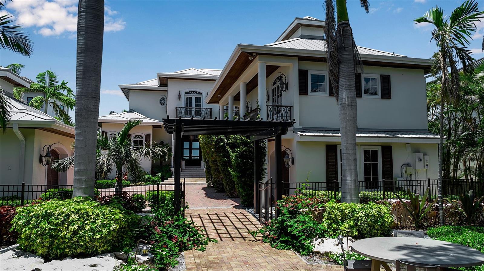 LIDO C/LIDO SHORES - Residential