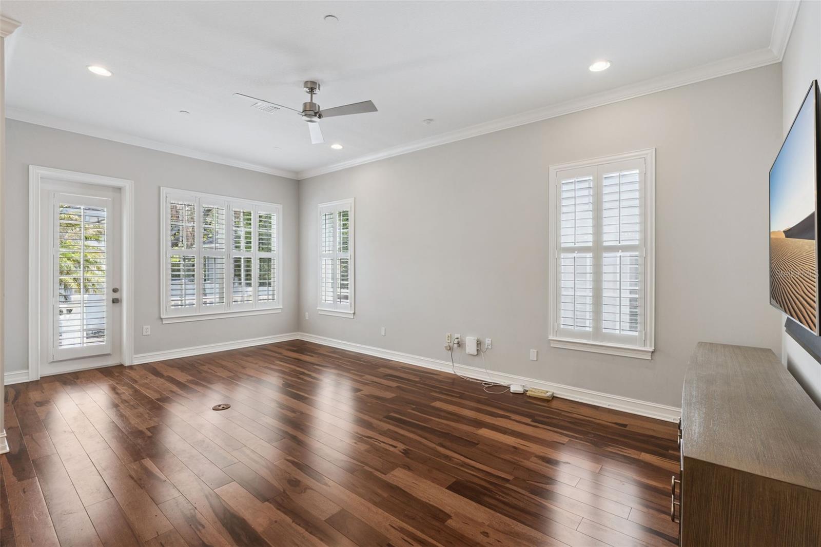 BALDWIN PARK UN #1 - Residential